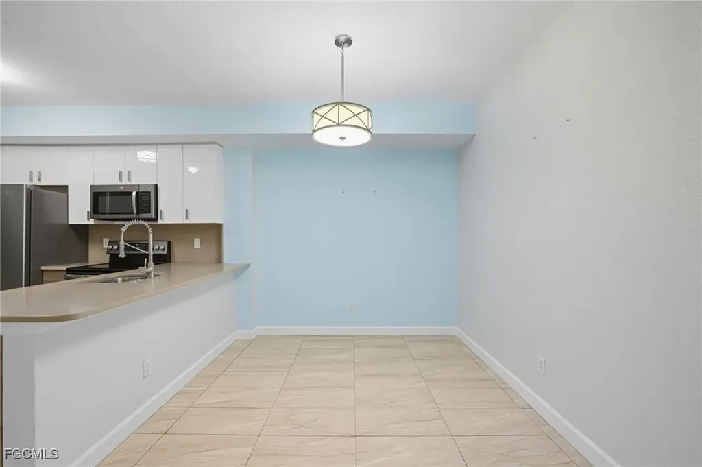 6401 Aragon Way Fort Myers FL 33966
