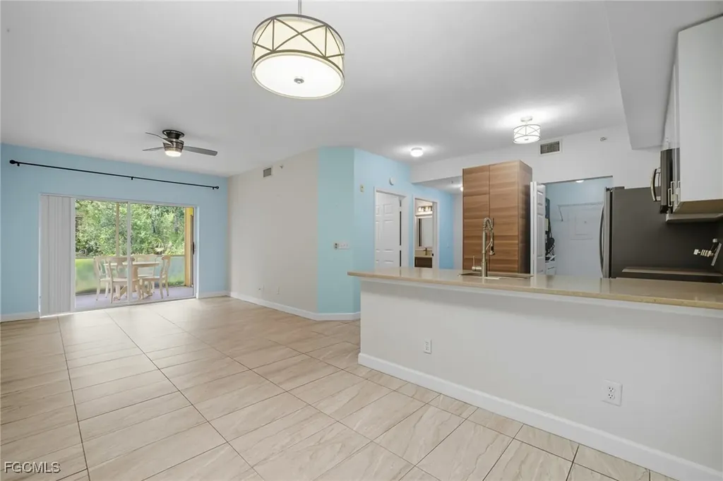 6401 Aragon Way Fort Myers FL 33966