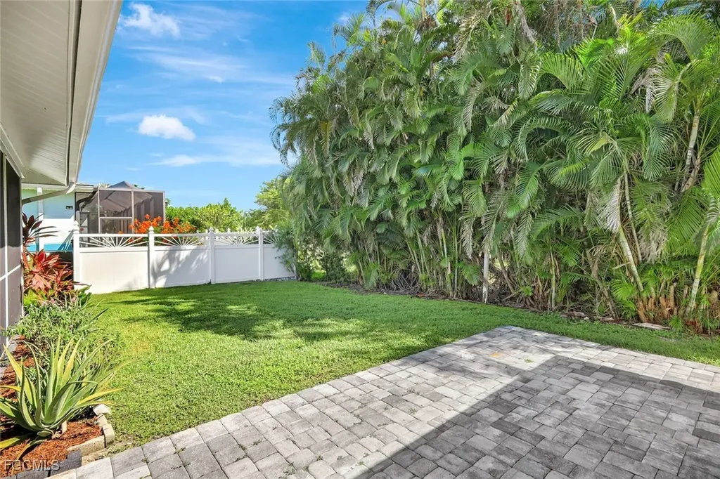 14801 Royal Oak Court Fort Myers FL 33919