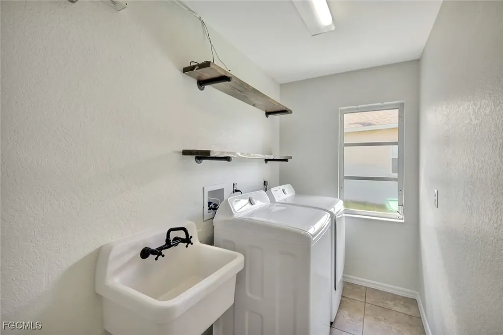 14801 Royal Oak Court Fort Myers FL 33919