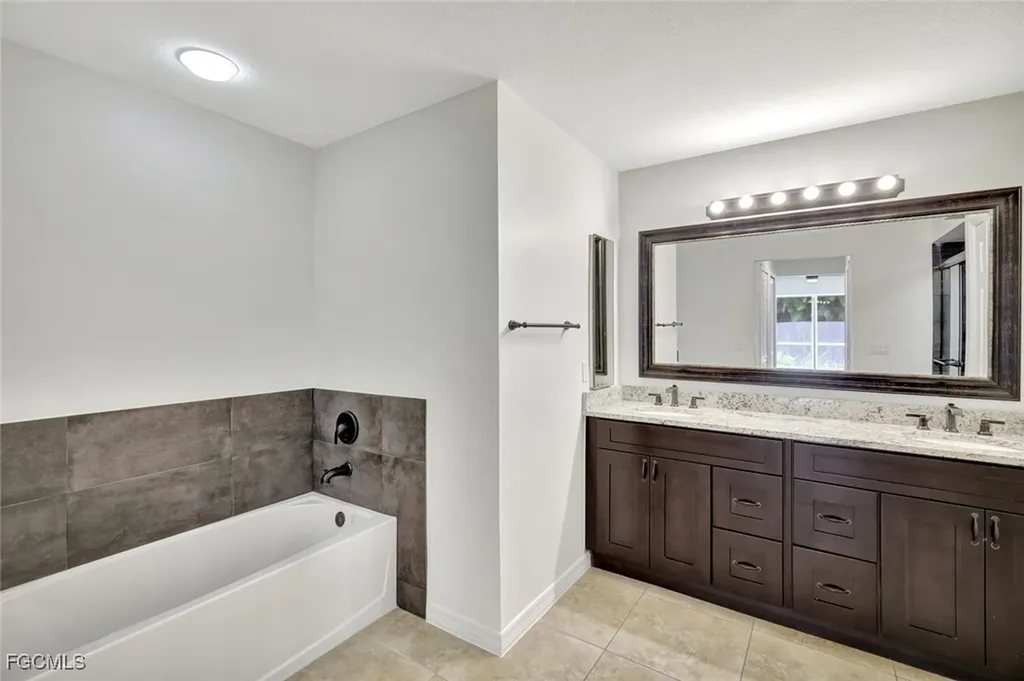 14801 Royal Oak Court Fort Myers FL 33919