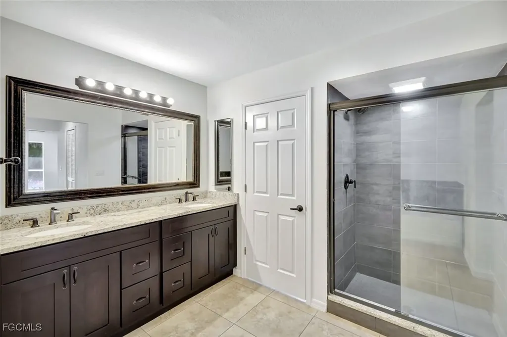 14801 Royal Oak Court Fort Myers FL 33919