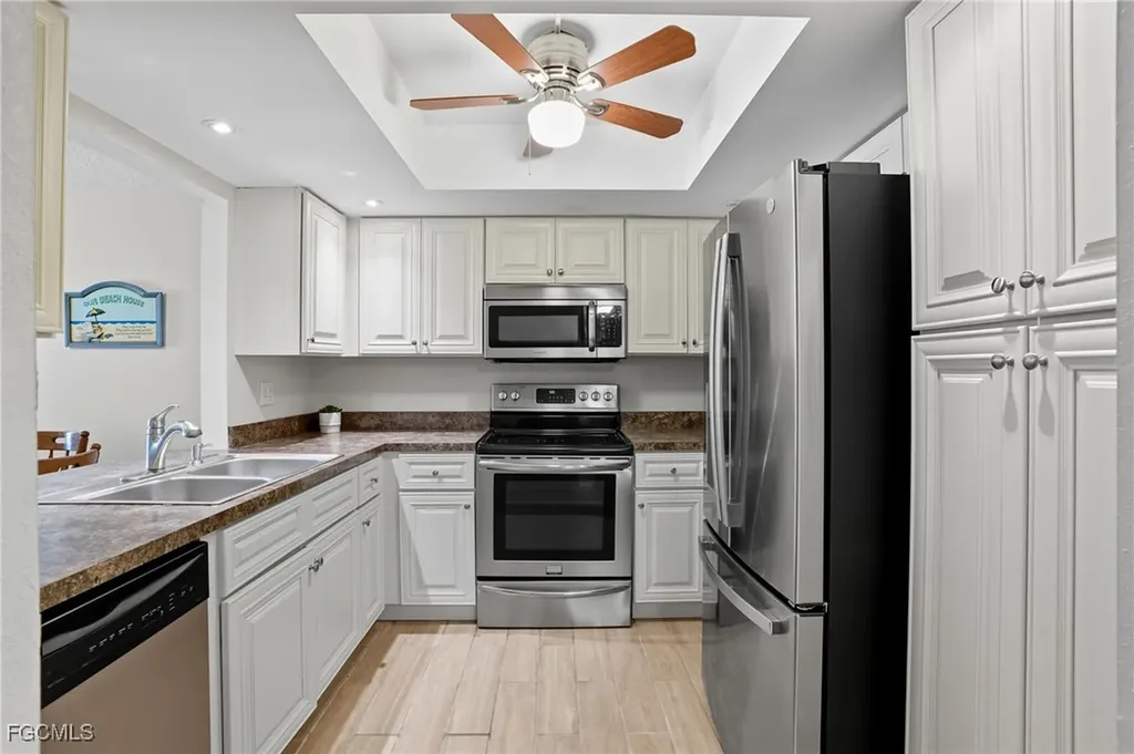 1005 SE 40th Street Cape Coral FL 33904