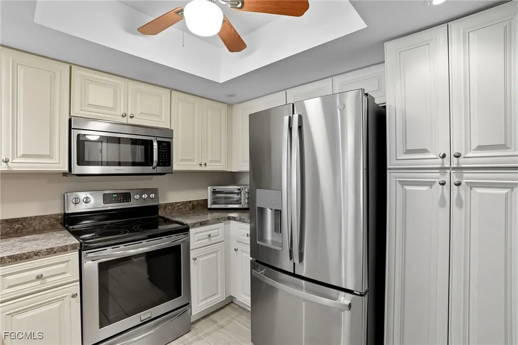 1005 SE 40th Street Cape Coral FL 33904