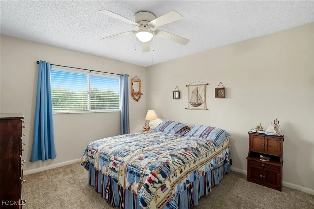 1005 SE 40th Street Cape Coral FL 33904