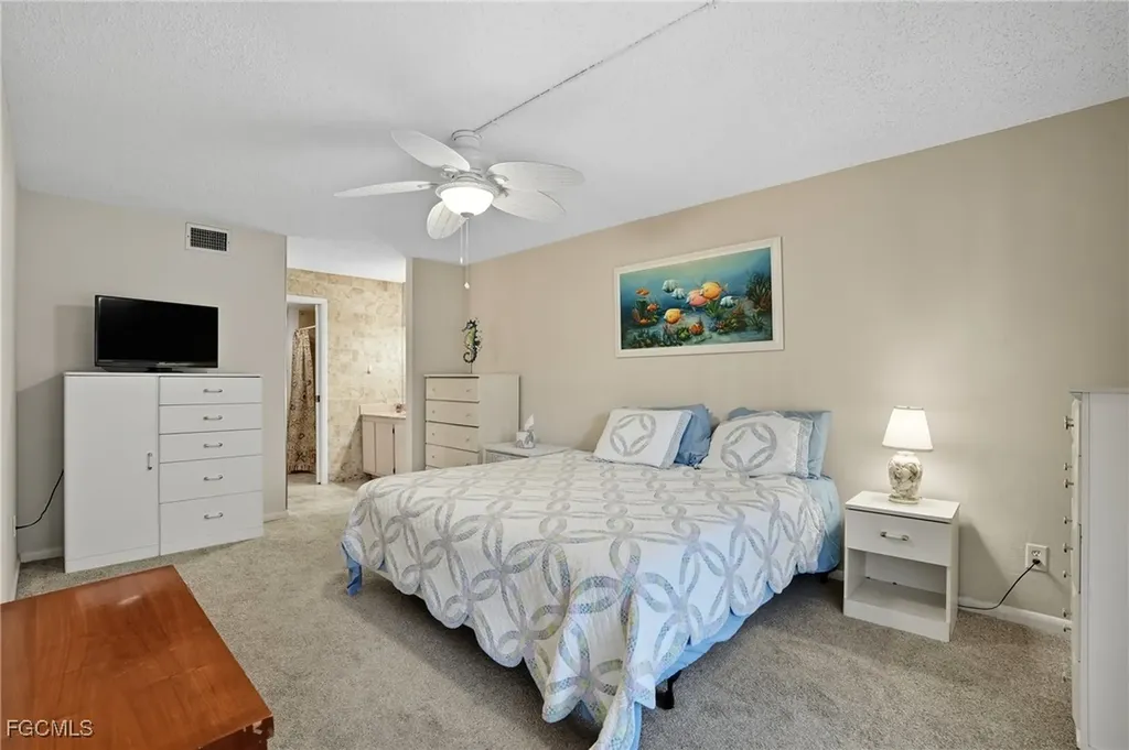 1005 SE 40th Street Cape Coral FL 33904