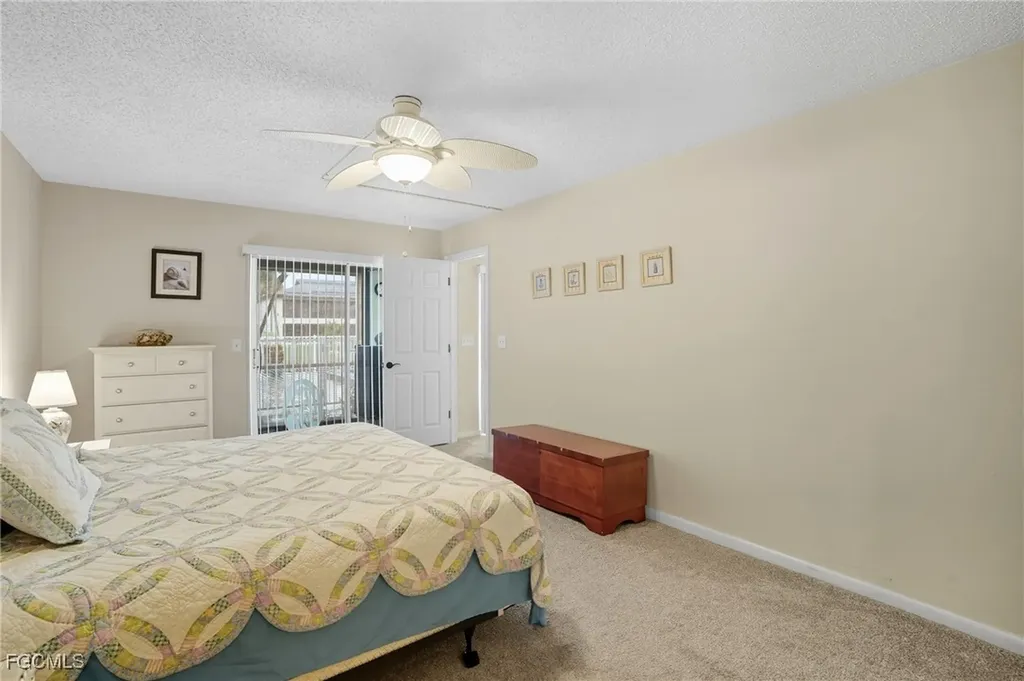 1005 SE 40th Street Cape Coral FL 33904