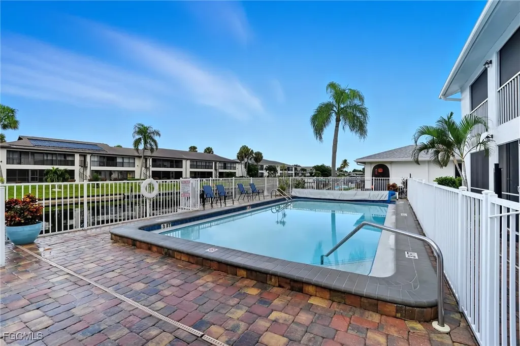 1005 SE 40th Street Cape Coral FL 33904