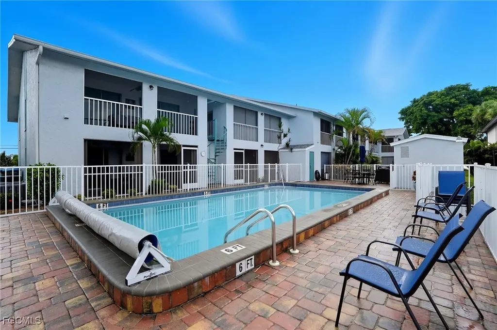 1005 SE 40th Street Cape Coral FL 33904