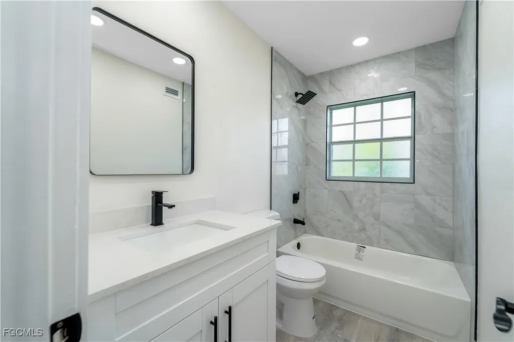 14513 Riverside Drive Fort Myers FL 33905