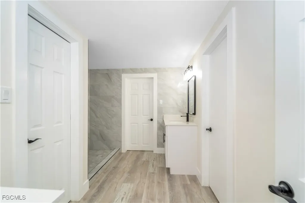 14513 Riverside Drive Fort Myers FL 33905