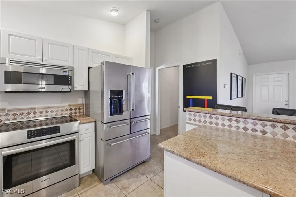 2002 NE 15th Terrace Cape Coral FL 33909