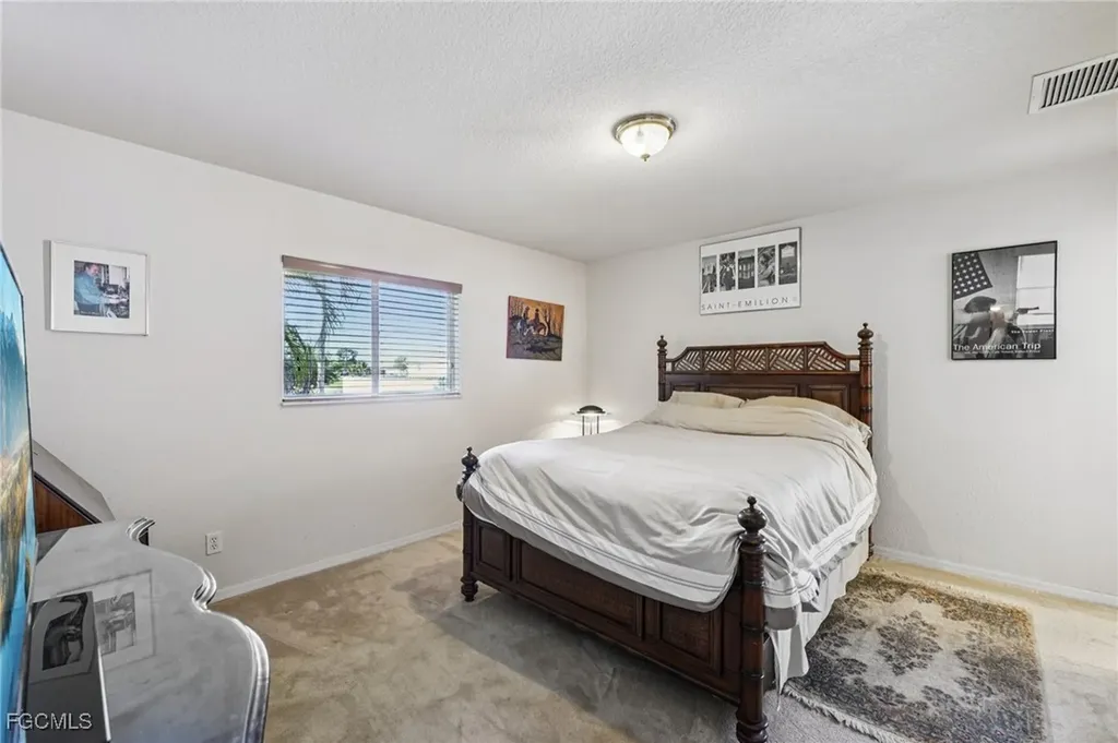 2002 NE 15th Terrace Cape Coral FL 33909