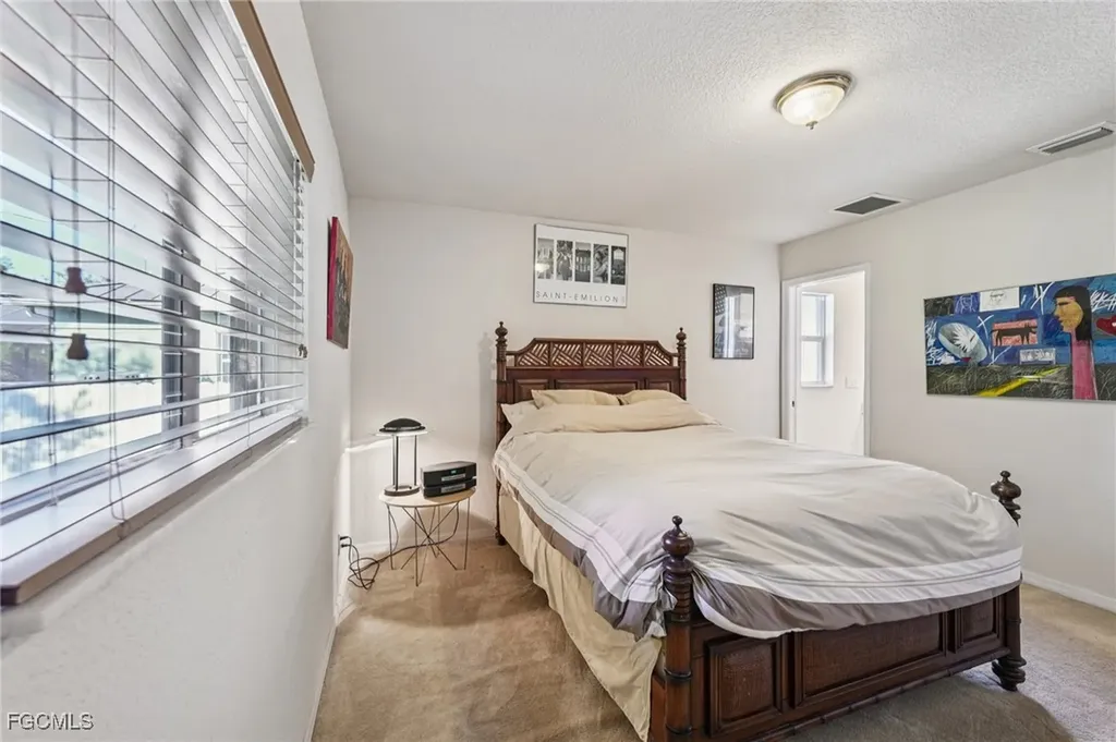 2002 NE 15th Terrace Cape Coral FL 33909