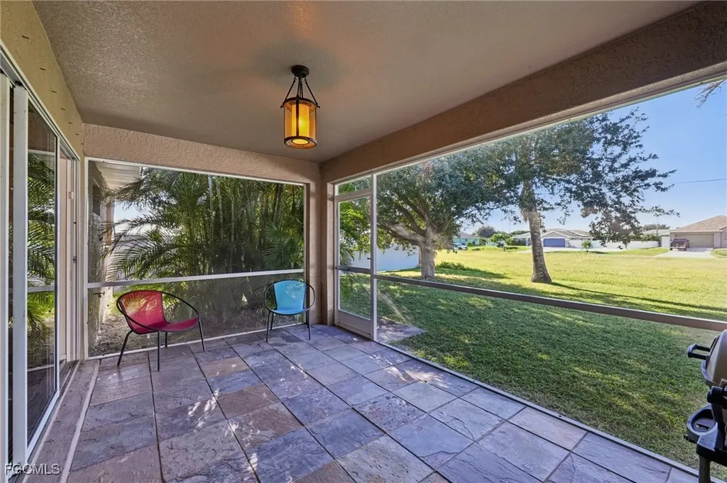 2002 NE 15th Terrace Cape Coral FL 33909