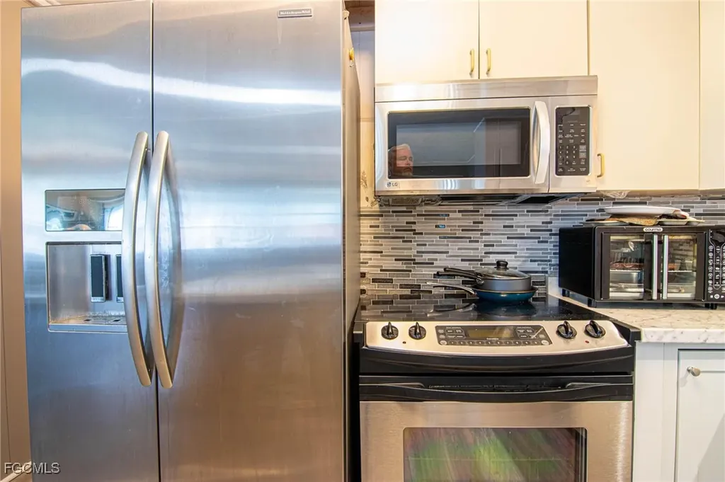 653 Future Drive North Fort Myers FL 33917