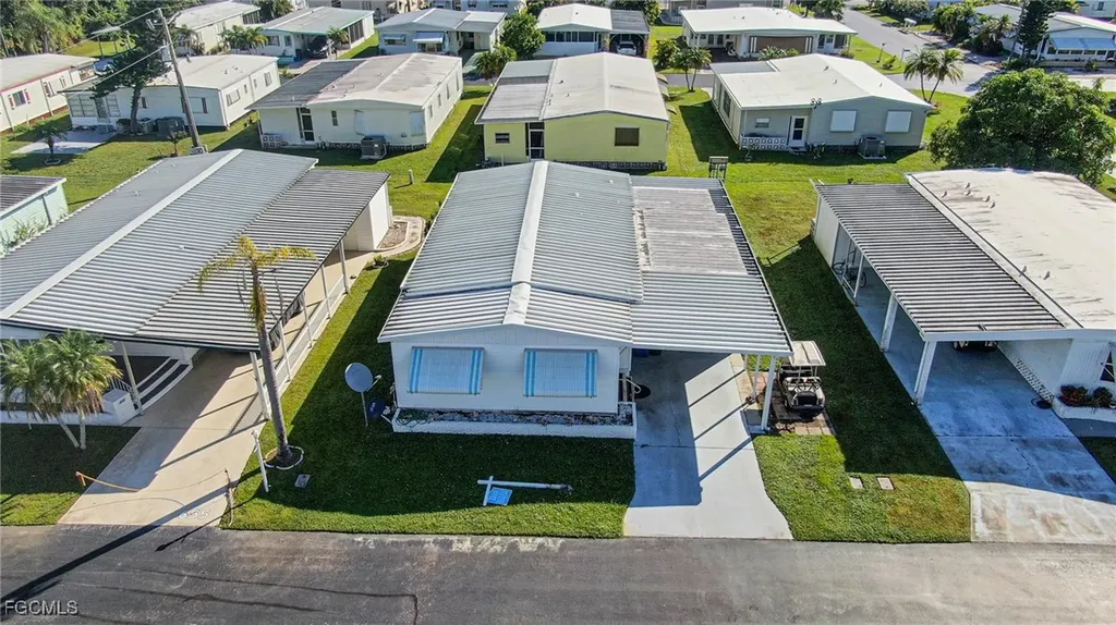 653 Future Drive North Fort Myers FL 33917