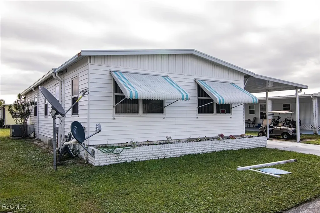 653 Future Drive North Fort Myers FL 33917