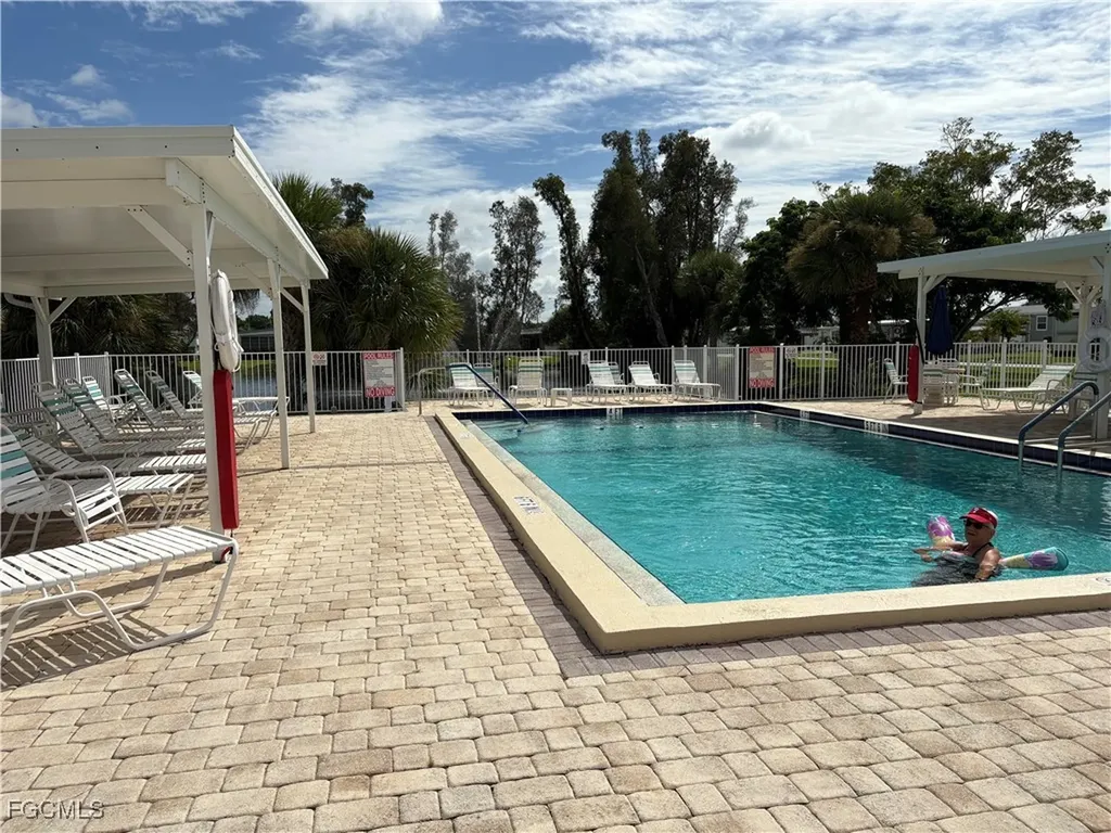 653 Future Drive North Fort Myers FL 33917