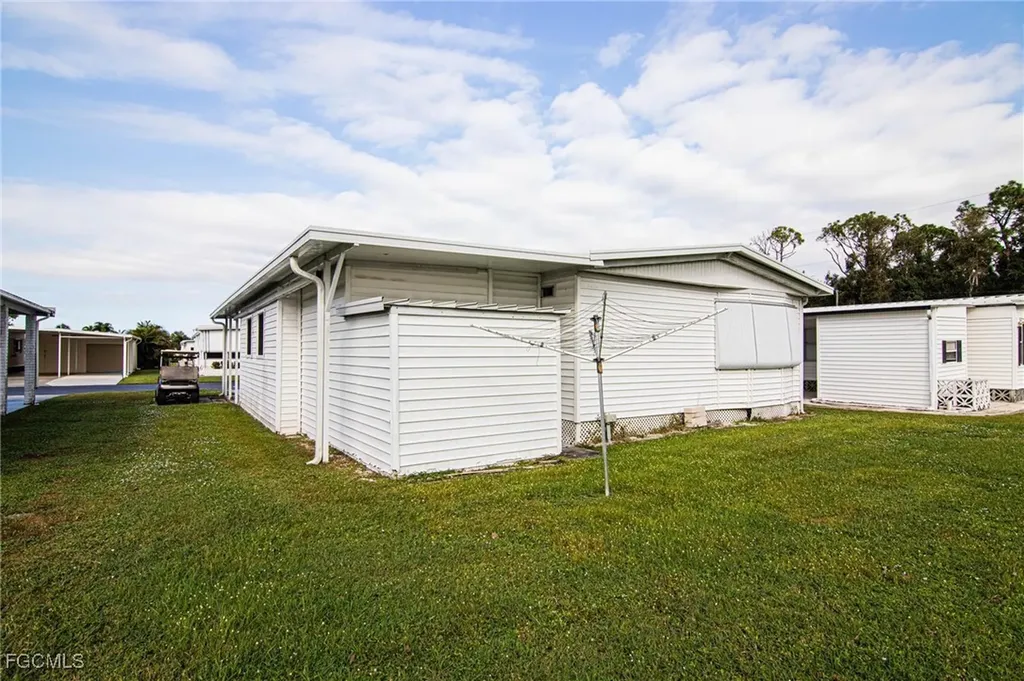 653 Future Drive North Fort Myers FL 33917