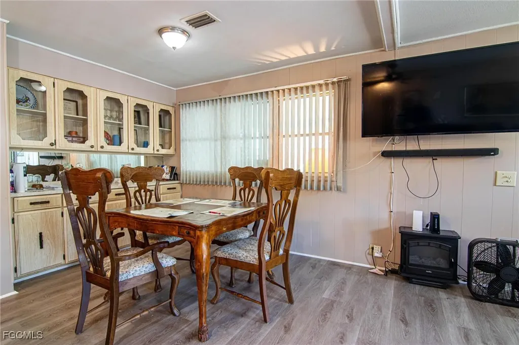 653 Future Drive North Fort Myers FL 33917