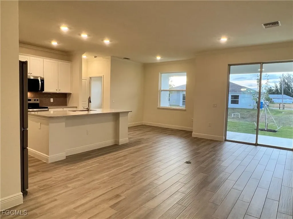 1232 NW 21st Place Cape Coral FL 33993