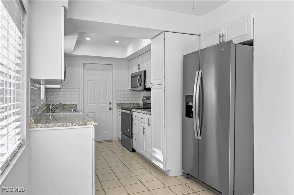 3811 SW 6th Avenue Cape Coral FL 33914