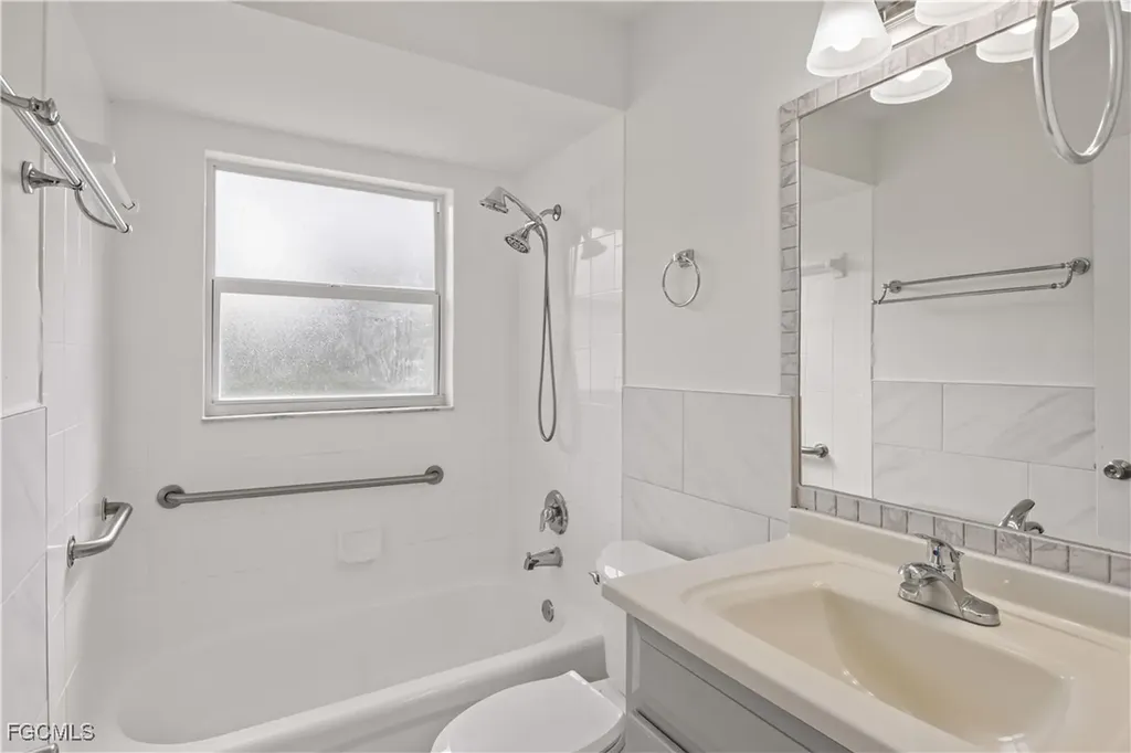 3811 SW 6th Avenue Cape Coral FL 33914