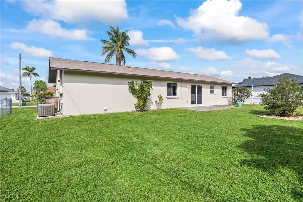 3811 SW 6th Avenue Cape Coral FL 33914