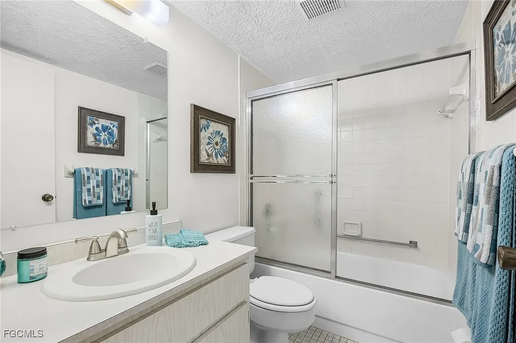 4525 Country Club Boulevard Cape Coral FL 33904