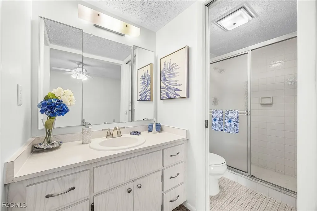 4525 Country Club Boulevard Cape Coral FL 33904