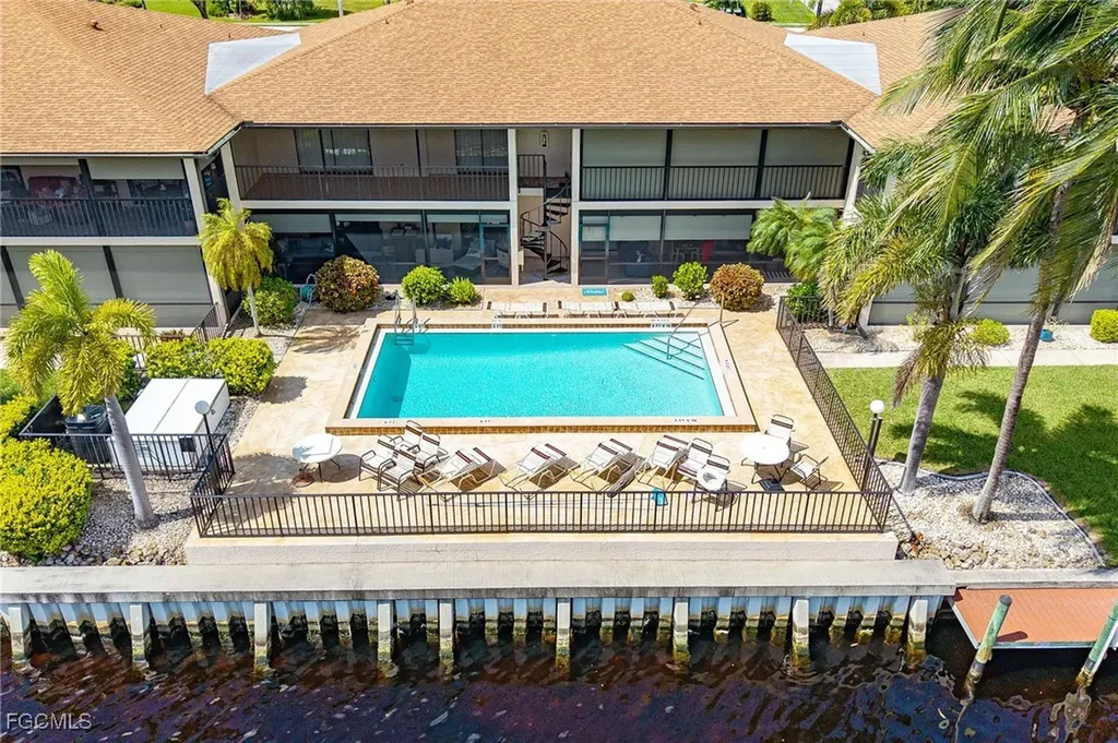 4525 Country Club Boulevard Cape Coral FL 33904