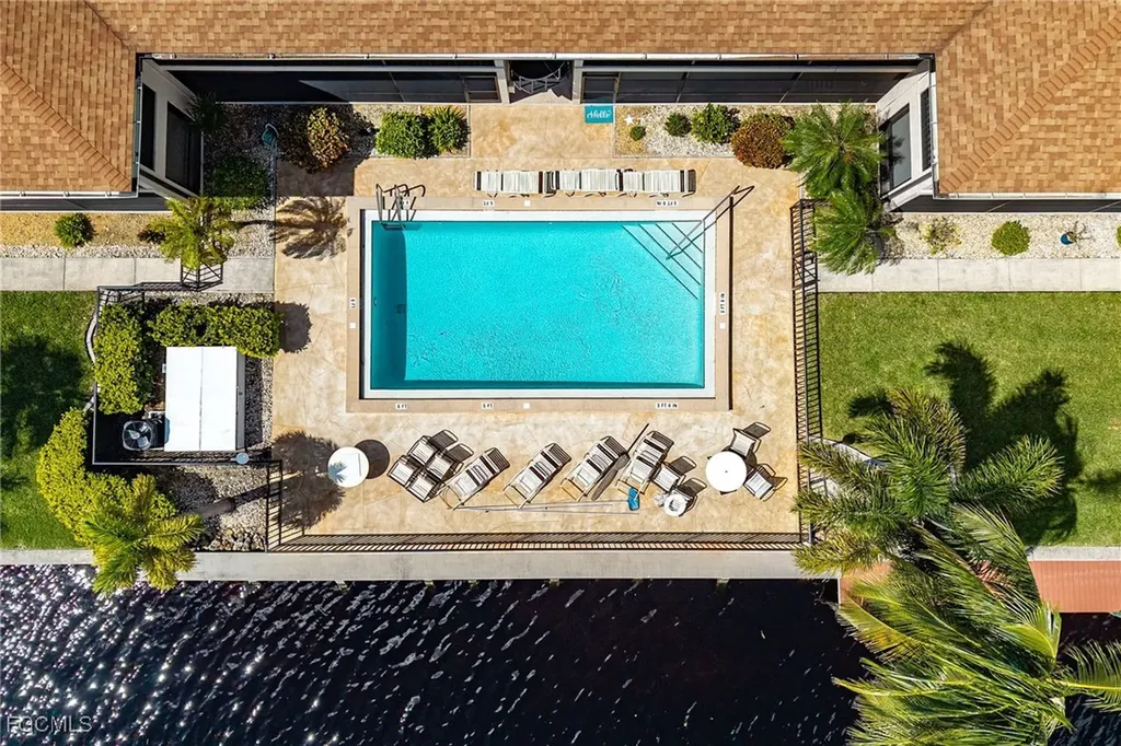 4525 Country Club Boulevard Cape Coral FL 33904