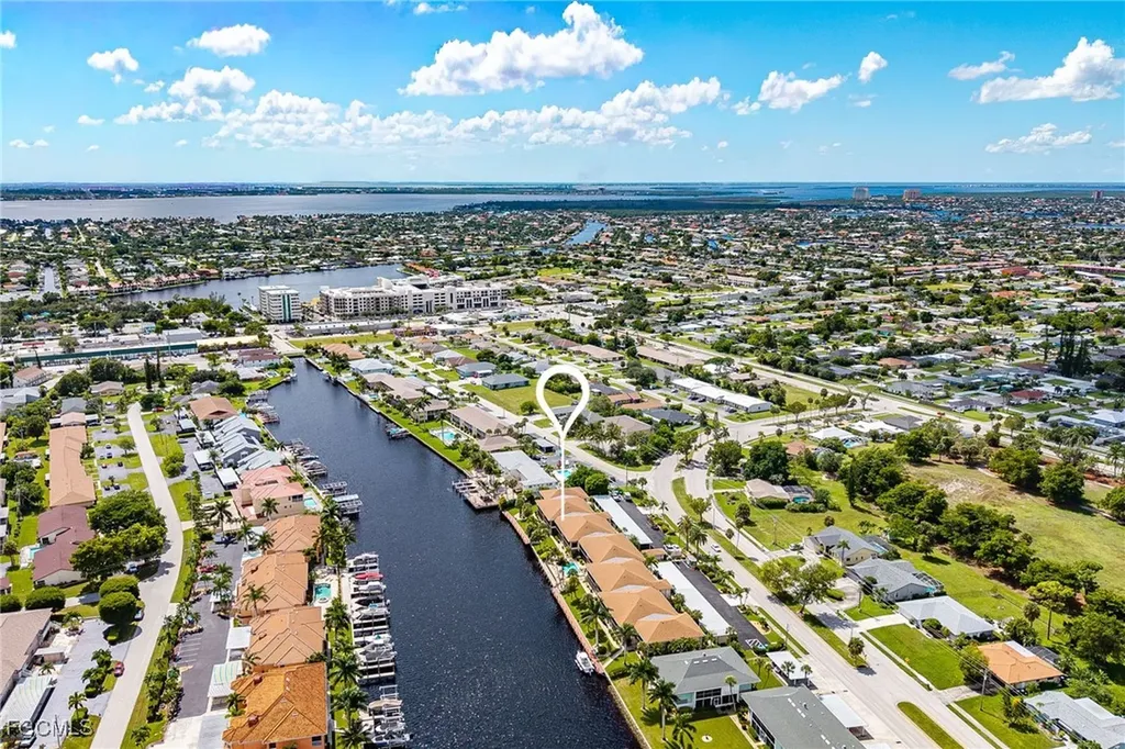 4525 Country Club Boulevard Cape Coral FL 33904