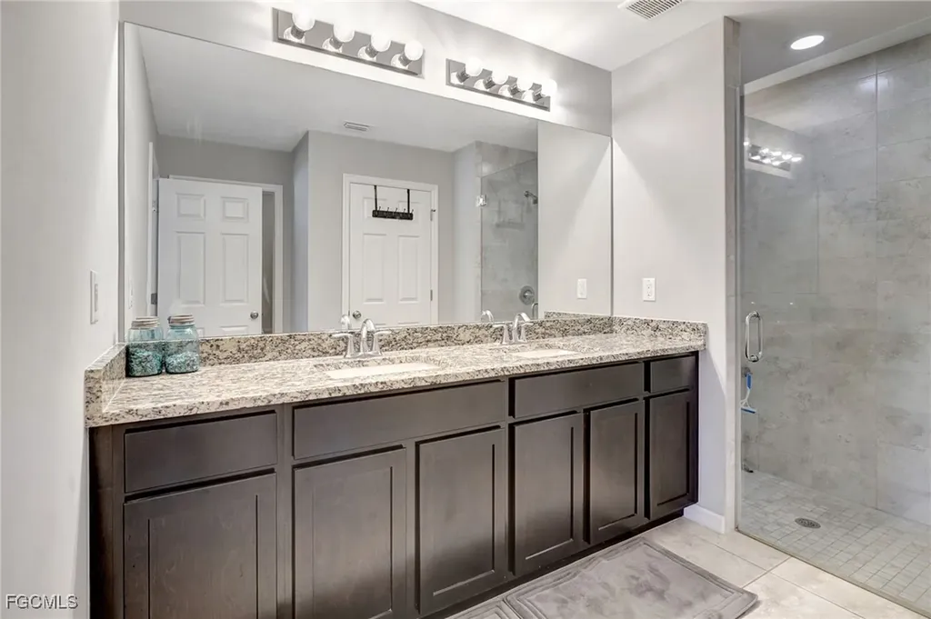 4405 NW 32nd Terrace Cape Coral FL 33993