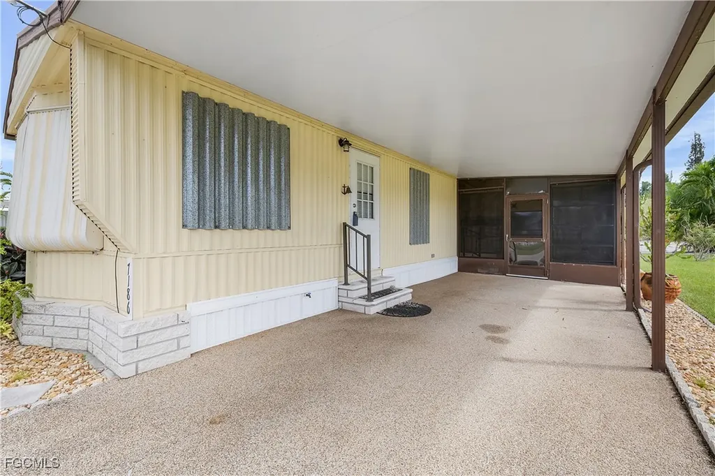 7186 Ladyfish Drive St. James City FL 33956