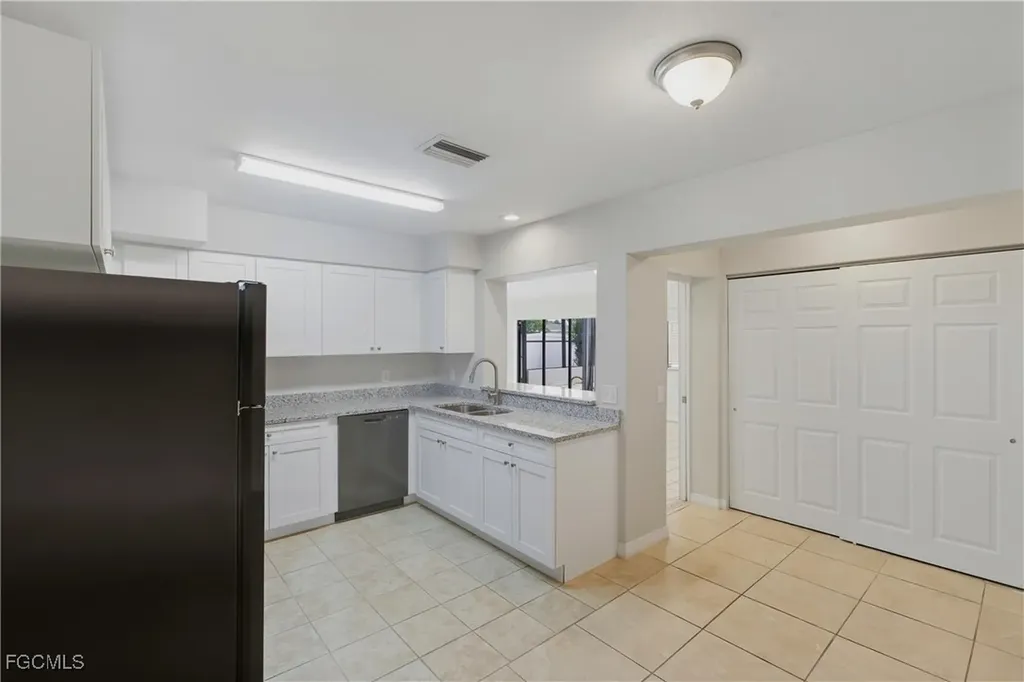 728 Tower Drive Cape Coral FL 33904