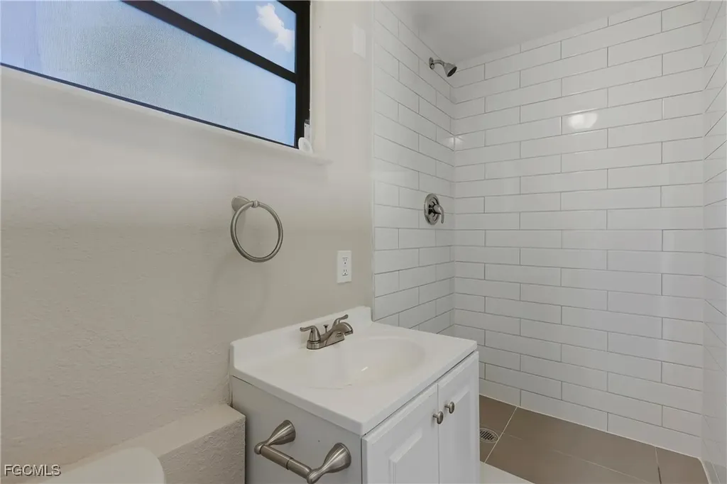 728 Tower Drive Cape Coral FL 33904