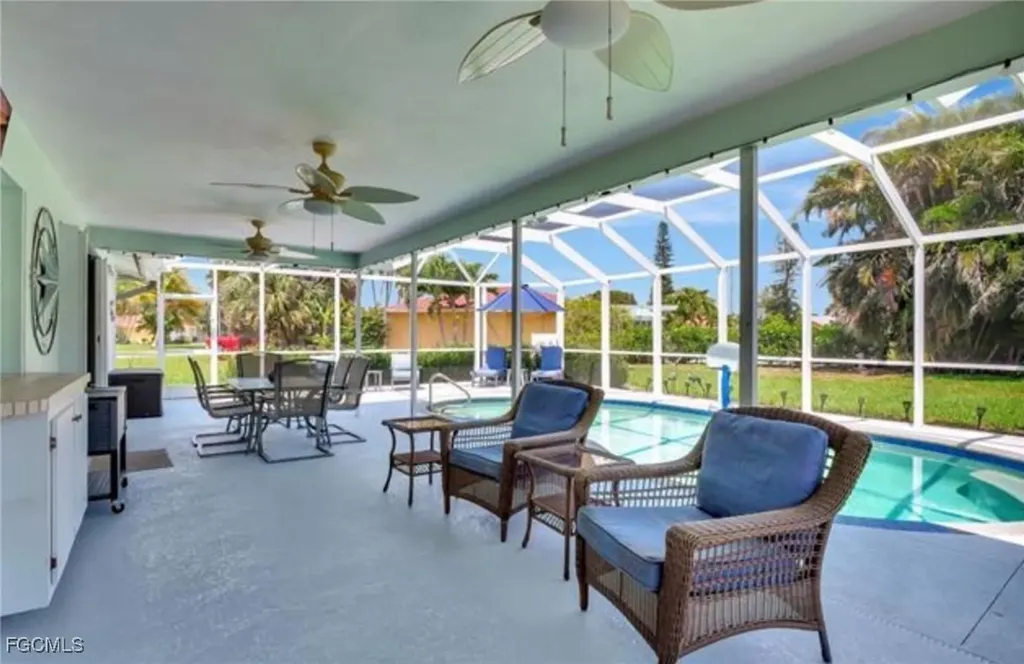 421 Marathon Court Naples FL 34112