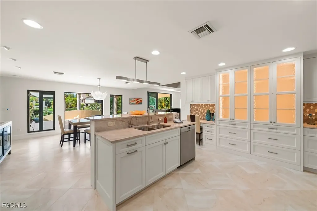 918 Limpet Drive Sanibel FL 33957