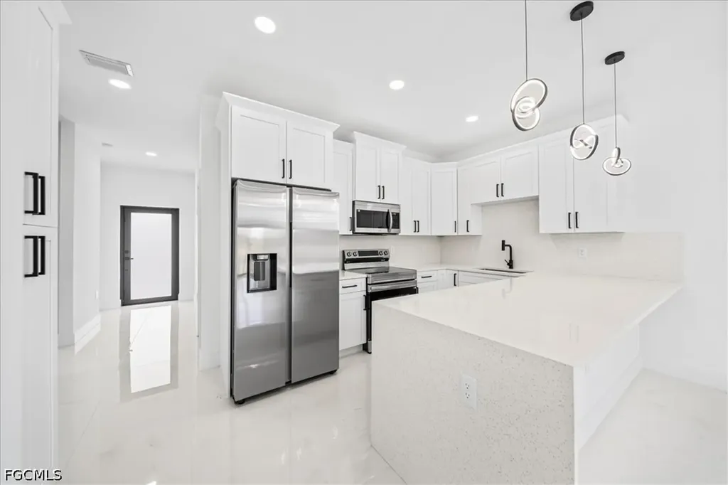 849 Wolverine Street E Lehigh Acres FL 33974