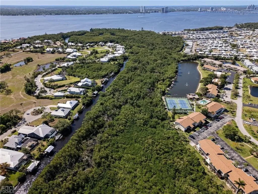 15630 Crystal Lake Drive North Fort Myers FL 33917