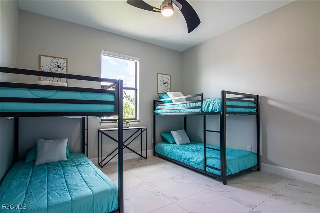 1833 SW 11th Terrace Cape Coral FL 33991
