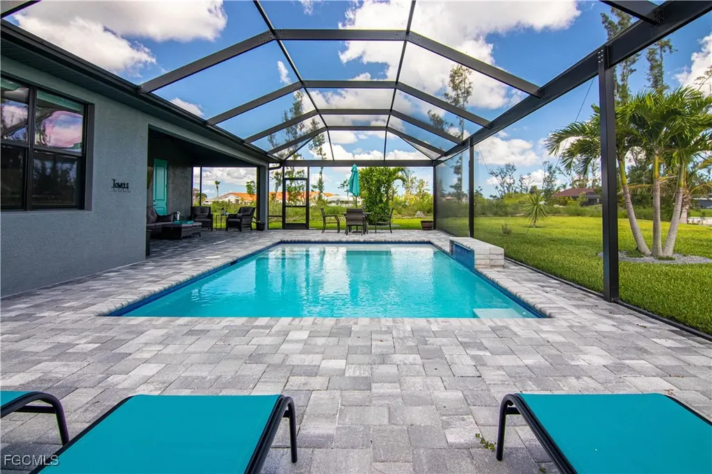 1833 SW 11th Terrace Cape Coral FL 33991