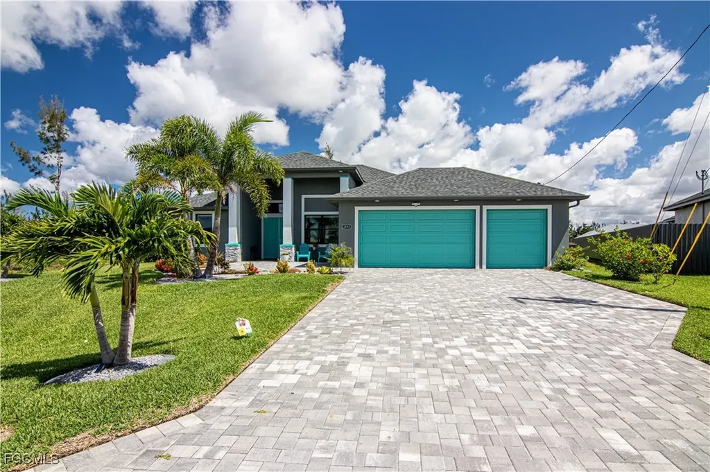 1833 SW 11th Terrace Cape Coral FL 33991