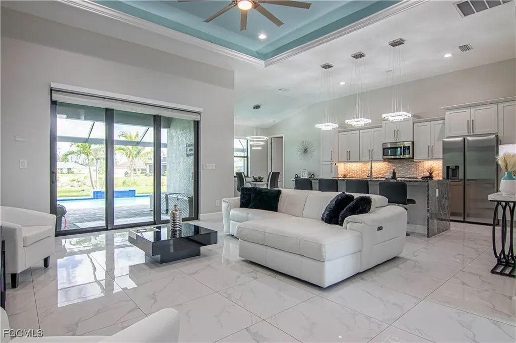1833 SW 11th Terrace Cape Coral FL 33991