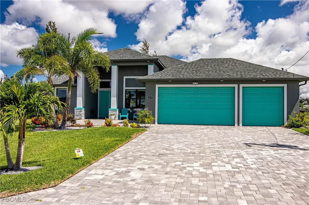 1833 SW 11th Terrace Cape Coral FL 33991