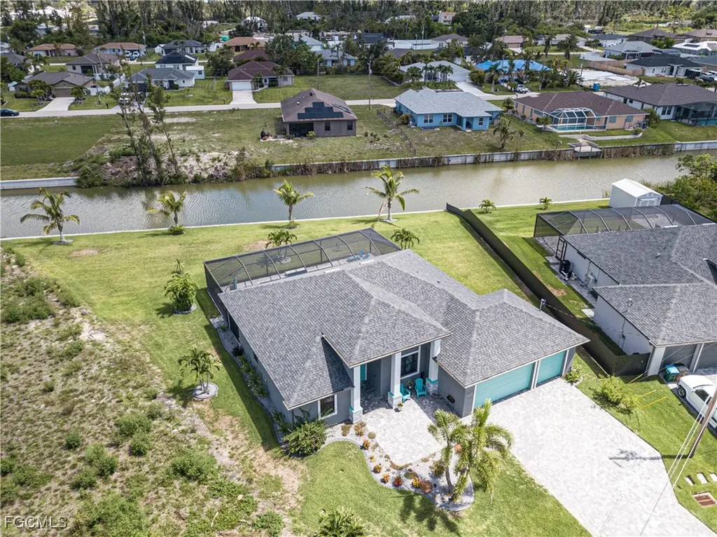 1833 SW 11th Terrace Cape Coral FL 33991