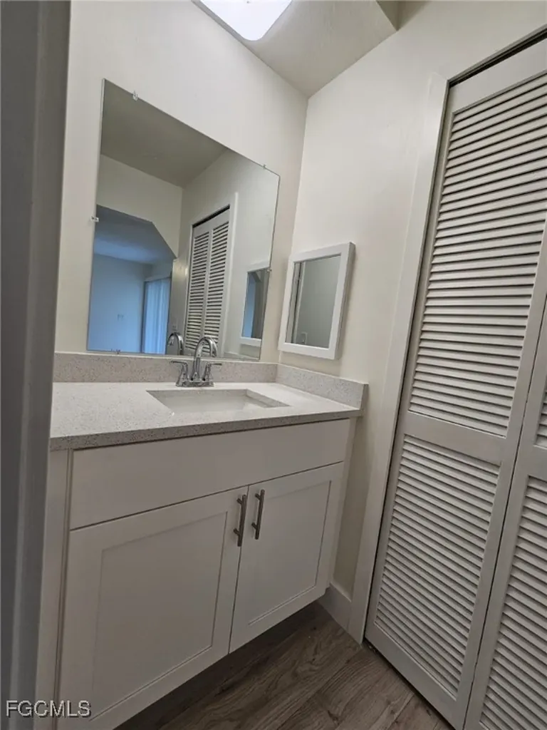 521 SW 47th Terrace Cape Coral FL 33914