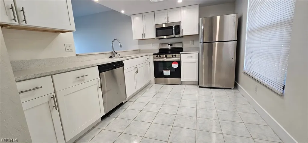 521 SW 47th Terrace Cape Coral FL 33914